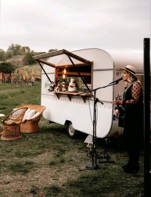 Cocktailbar mieten & vermieten - Vintage Caravanbar / Mobile Bar mieten – Hochzeiten & Events in Urbach