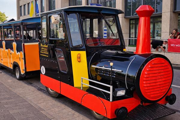 Eisenbahn mieten & vermieten - Bimmelbahn - Wege- und Messebahn inkl. $ 70 der Straßenverkehrs-Zulassung-Ordnung in Bramsche