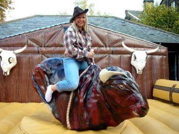 Bullriding mieten & vermieten - Großes Westernpaket inkl. Bullriding, Hüpfburg in Münnerstadt