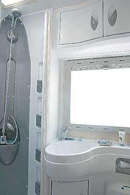 Wohnmobile mieten & vermieten - Wohnmobil Riviera 164 in Wadersloh