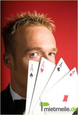 Magier & Zauberer mieten & vermieten - Comedy Zauberer Herr Schneider in Oberhausen