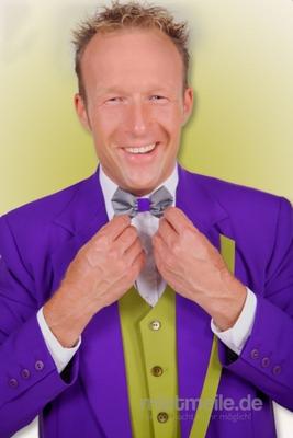 Magier & Zauberer mieten & vermieten - Comedy Zauberer Herr Schneider in Oberhausen
