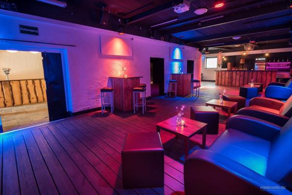 Partyräume mieten & vermieten - Clubeventlocation mit Sommergarten in Berlin Friedrichshain