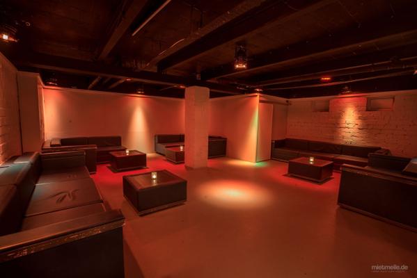 Partyräume mieten & vermieten - Clubeventlocation mit Sommergarten in Berlin Friedrichshain