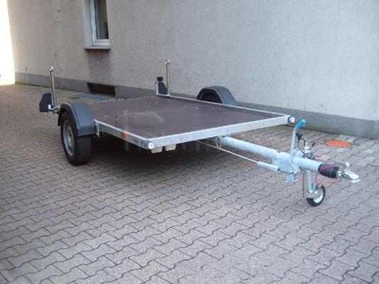 Autoanhänger mieten & vermieten - Autotransporter für Kleinfahrzeuge , hinter Wohnmo in Bochum