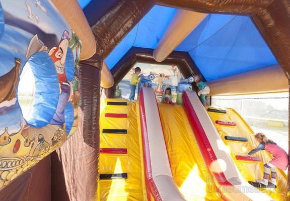Hüpfburg mieten & vermieten - Piraten Hüpfburgen! Bis 26 Meter Länge! in Hünfelden