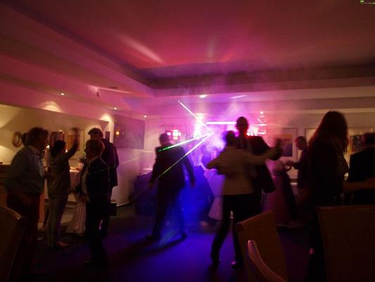 DJ mieten & vermieten - DJ für Hochzeiten, Geburtstage, Firmenfeiern, ... in Herdecke