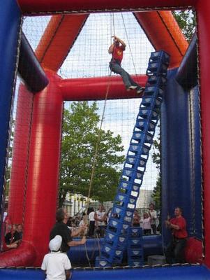 Kistenstapeln mieten & vermieten - Kistenklettern inkl. 1 Eventbetreuer (6 Std.) in Augustdorf