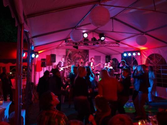 Partyzelte mieten & vermieten - Partyzelt 6 x 12 m in Herdecke