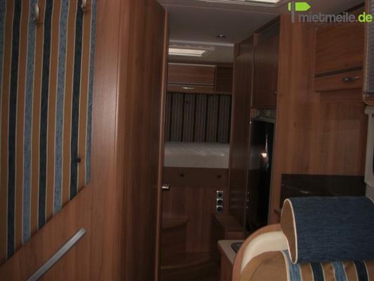 Wohnmobile mieten & vermieten - Wohnmobil Bürstner Nexxo Familie 694 in Zeesen