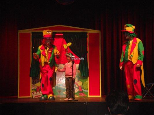 Clown mieten & vermieten - ClownsBrothers Duo Show Zauberei / Ballonmodellage in Bochum